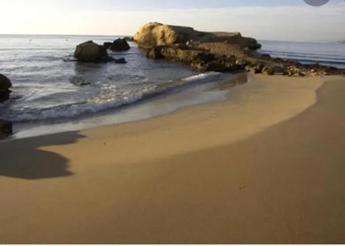 Adosado Cerca De La Playa Y Club De Buceo Con Piscina En Calabardina, Aguilas